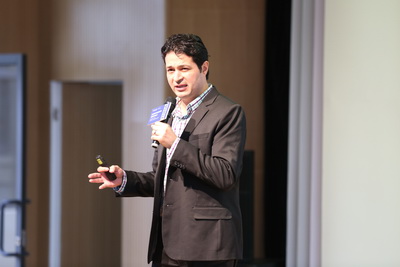 杭州市育海外国语学校副校长Arturo  Ruelas04.jpg
